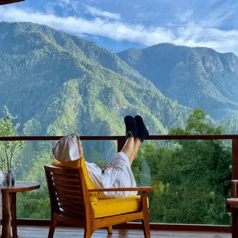 Christmas in Paris: A Luxury Wanderings Guide for Festive Travellers