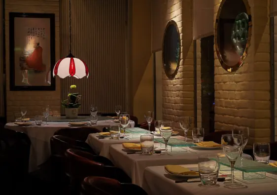 The Good Earth Esher