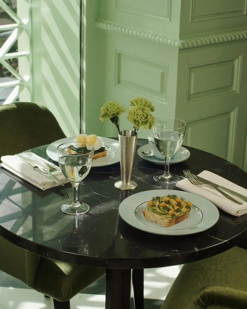 dining at Harrods London