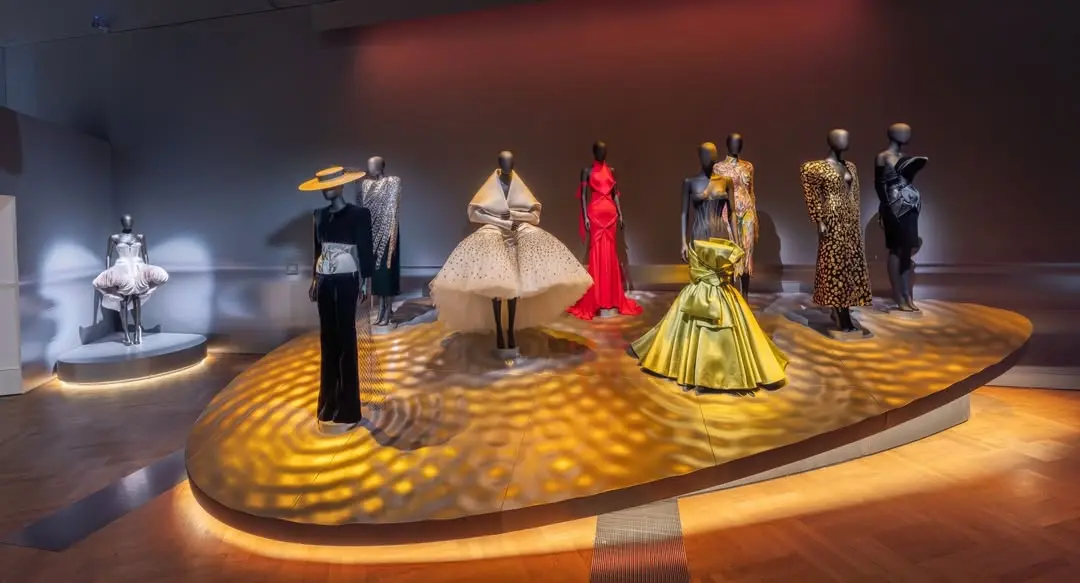 Fashion exhibitions around the world