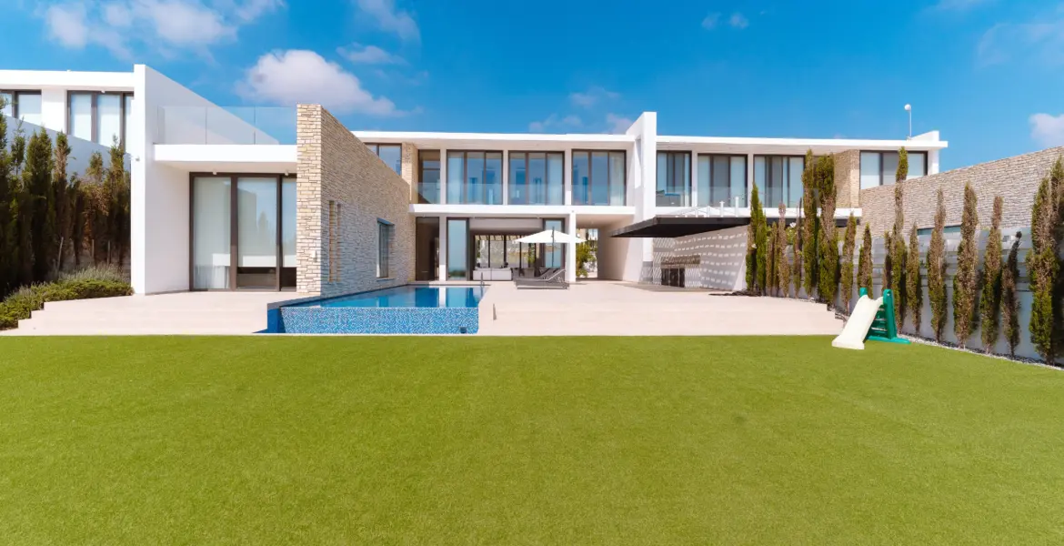 luxury villas at cap st georges