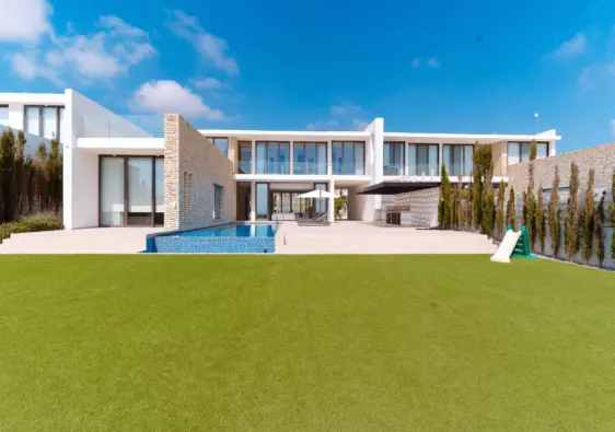 luxury villas at cap st georges