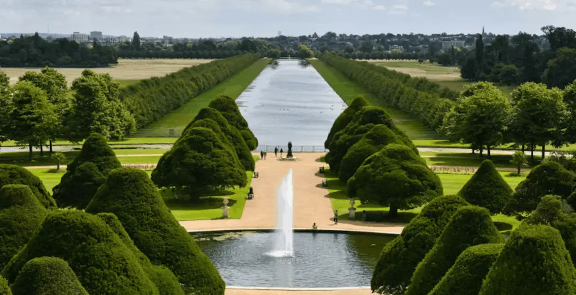 Hampton Court Palace gardens