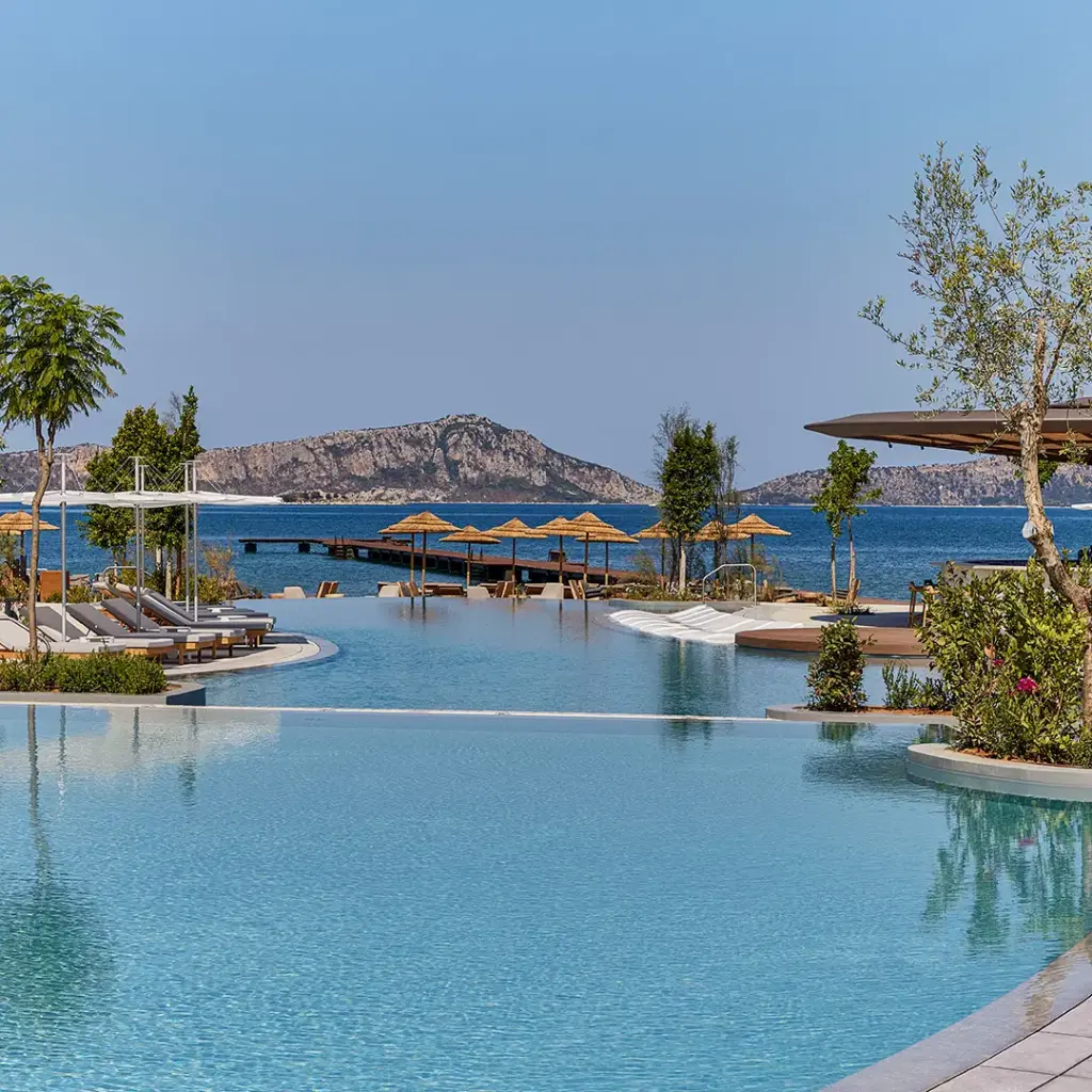 experiencing W Costa Navarino