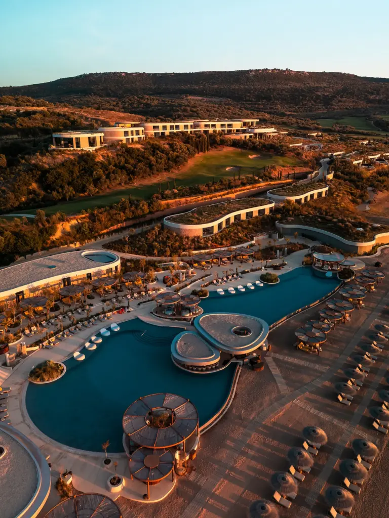 MO Costa Navarino