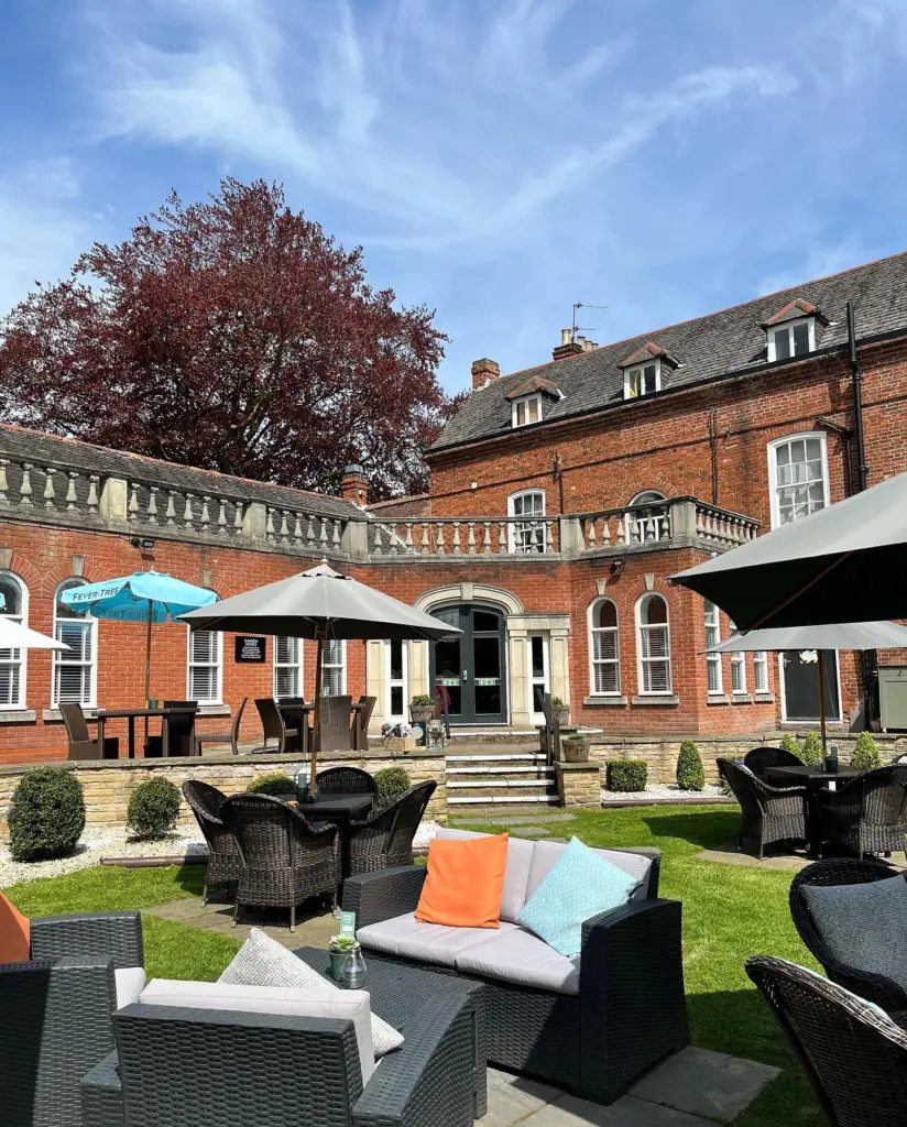 The Quorndon Fox outdoor setting