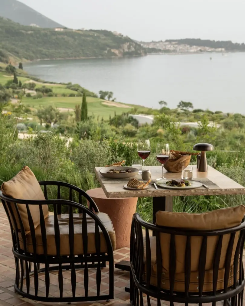 dining at Oliviera