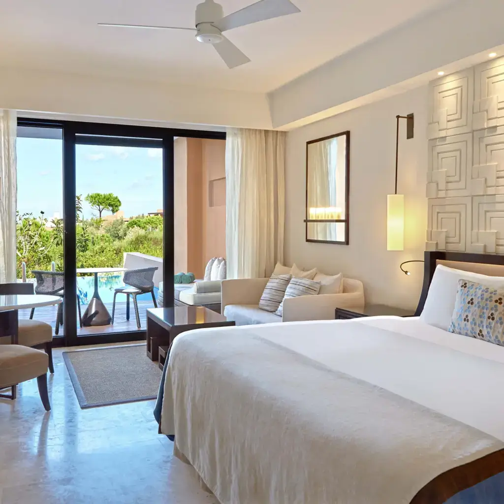 luxury accommodation at The Romanos