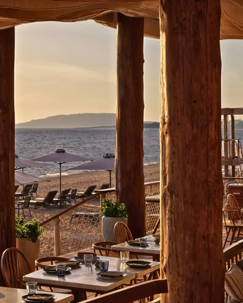 resort dining at Barbouni