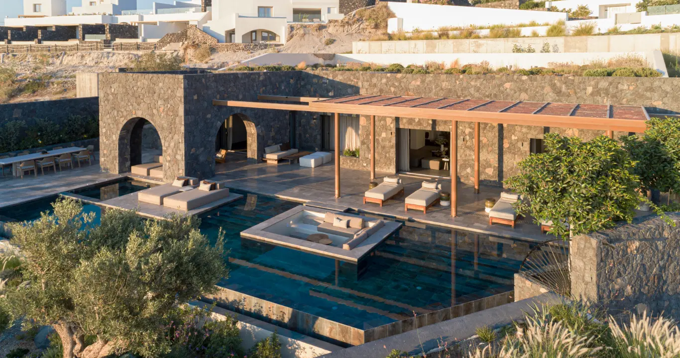 Best Luxury Hotels in Santorini