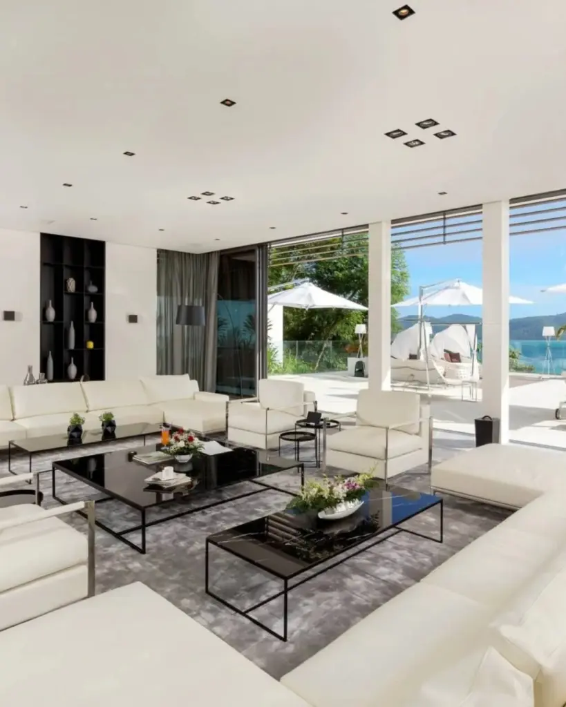 Cliff Top Luxury Residence