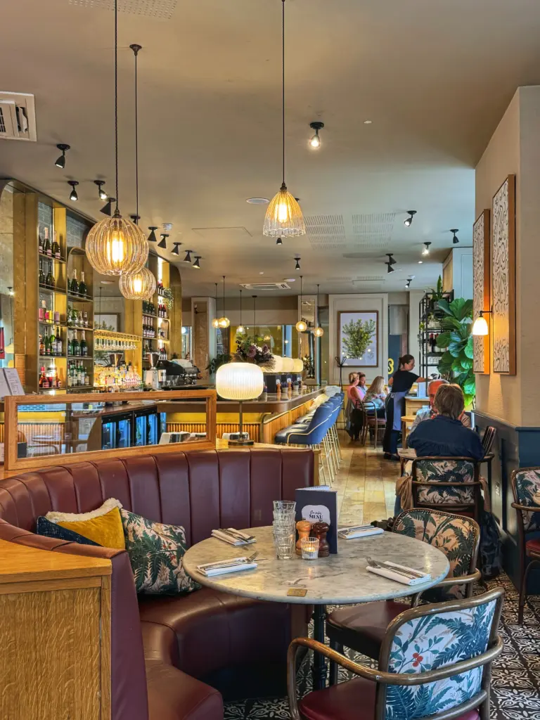 inside Côte Petite Esher