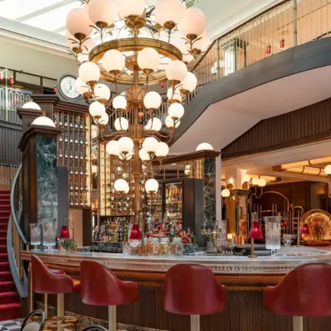 Koko Bay Dubai: Beachfront Dining on Palm Jumeirah