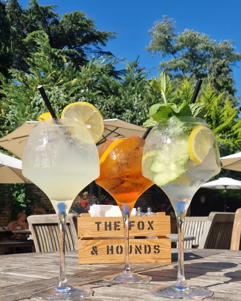relaxed garden dining at The Fox & Hounds